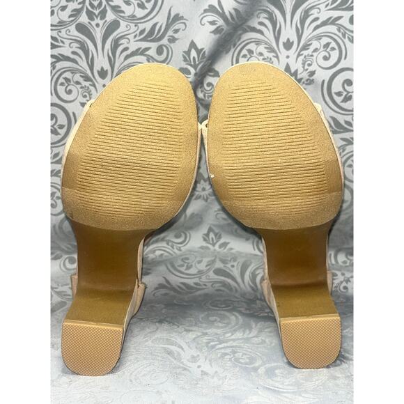 LC Lauren Conrad Nude Suede Block Heels Size 7 - Picture 4 of 4